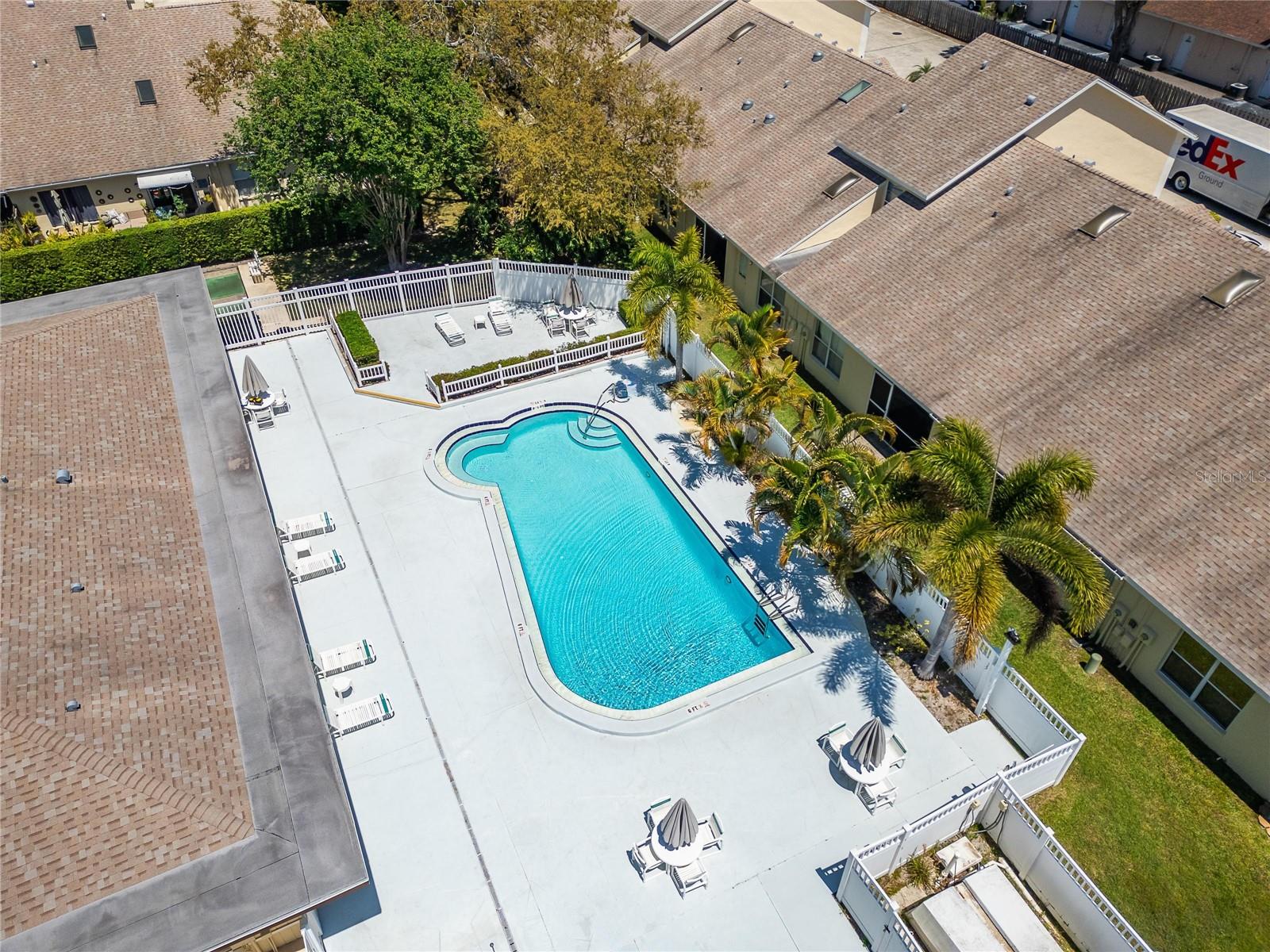 Image 58 of 80 For 658 Green Valley Road B3