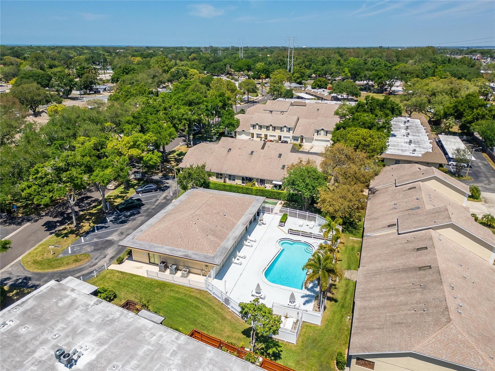 Image 59 of 80 For 658 Green Valley Road B3