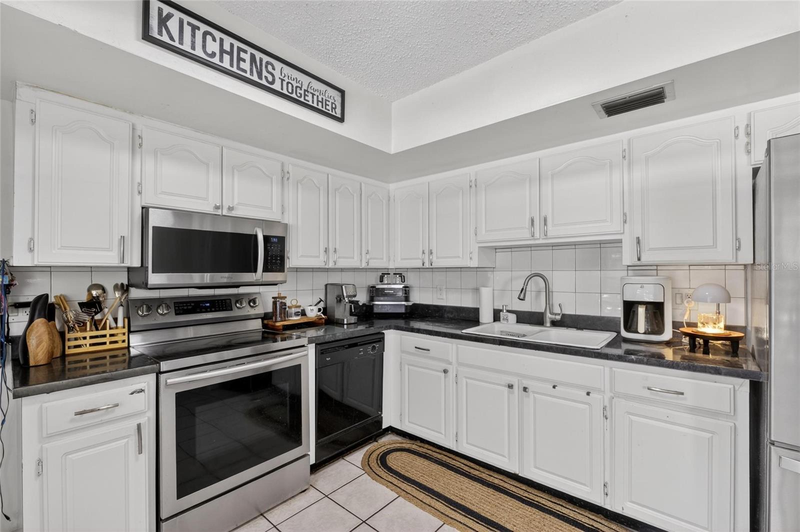 Image 19 of 50 For 6609 Jennifer Drive