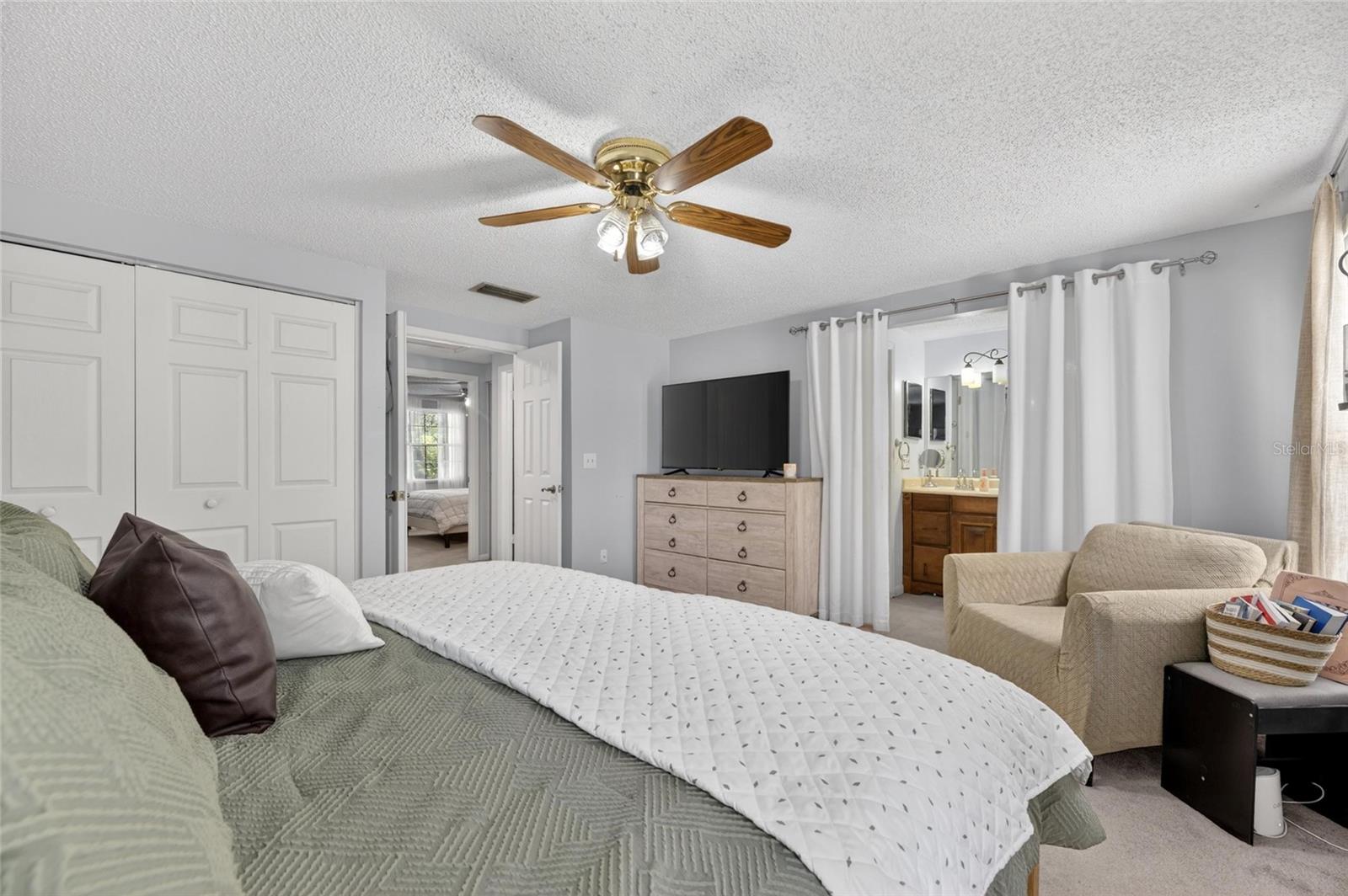 Image 23 of 50 For 6609 Jennifer Drive