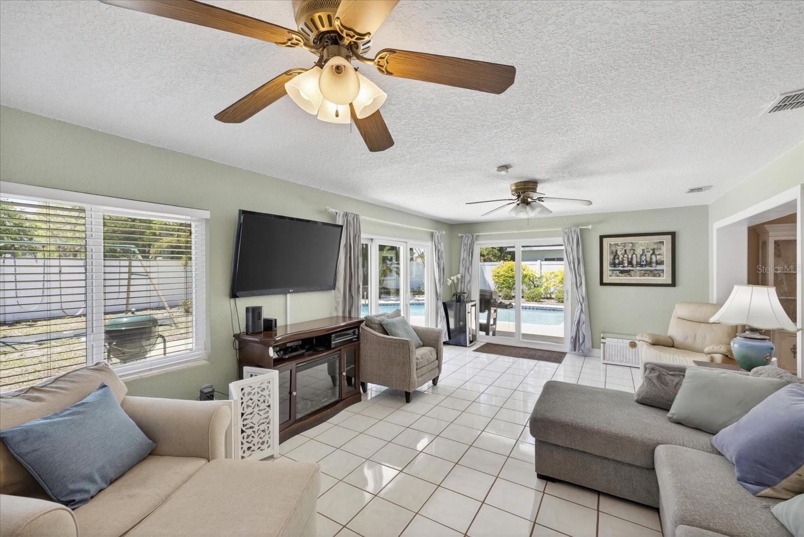 Image 18 of 44 For 3067 Kapok Kove Drive