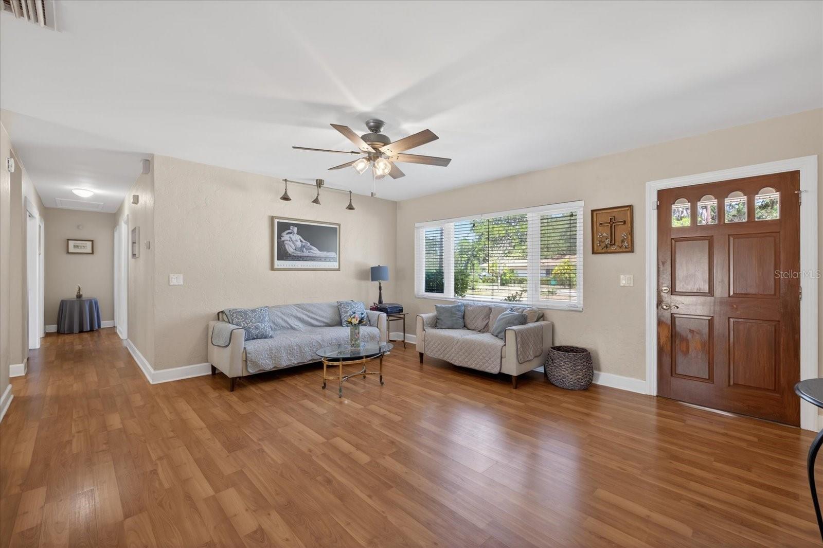 Image 7 of 44 For 3067 Kapok Kove Drive