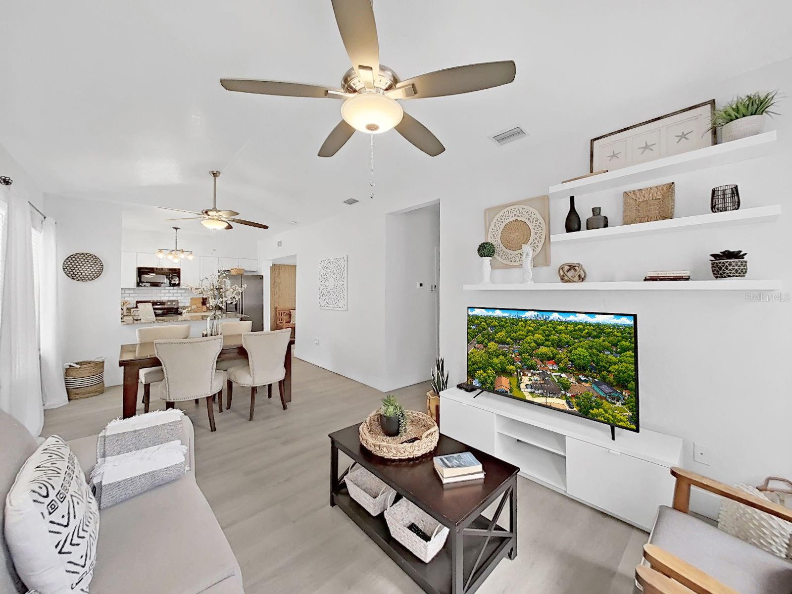 Image 11 of 51 For 1215 Curtis Street