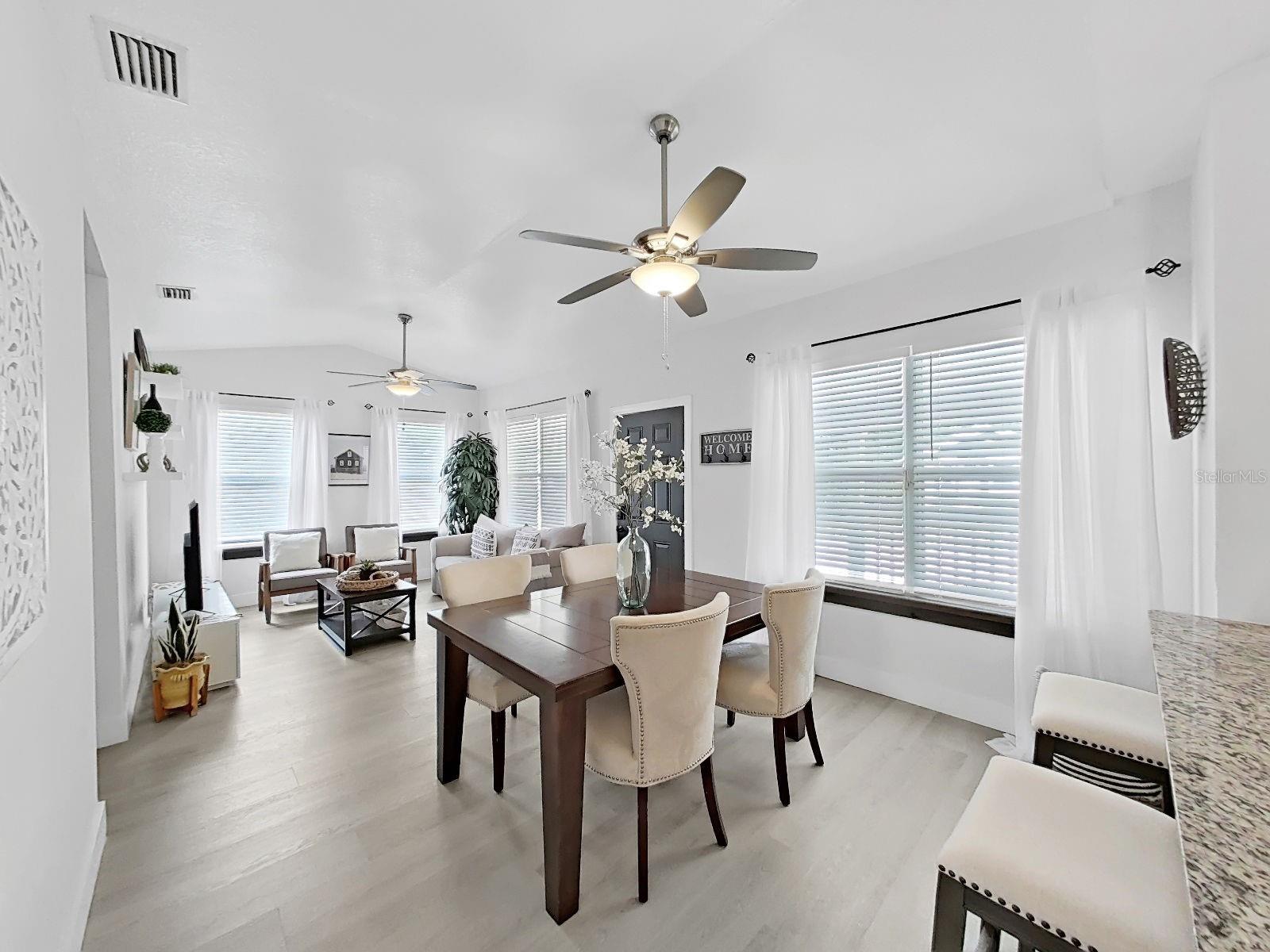 Image 13 of 51 For 1215 Curtis Street