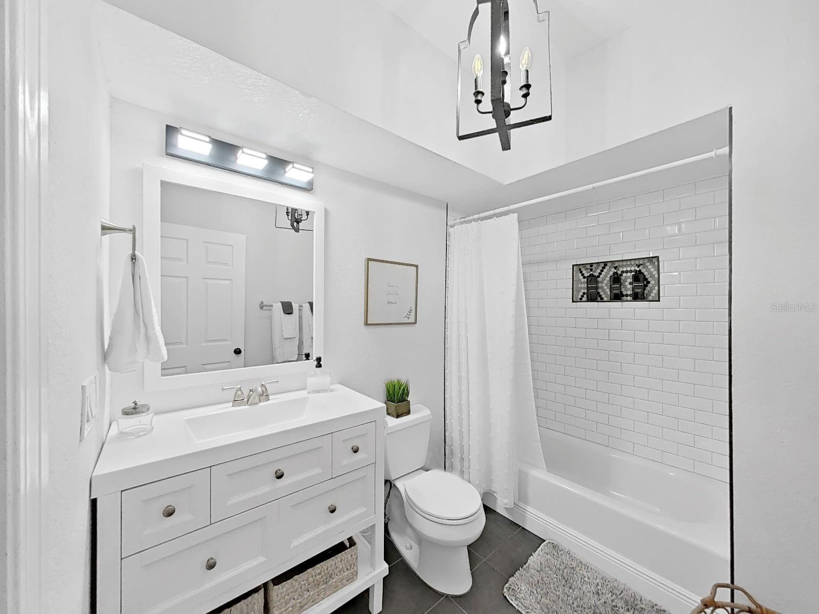 Image 14 of 51 For 1215 Curtis Street