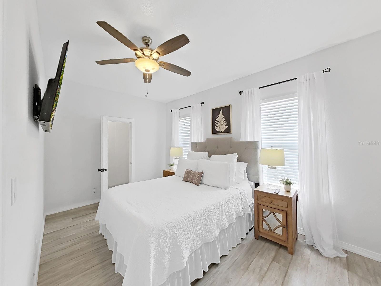 Image 15 of 51 For 1215 Curtis Street