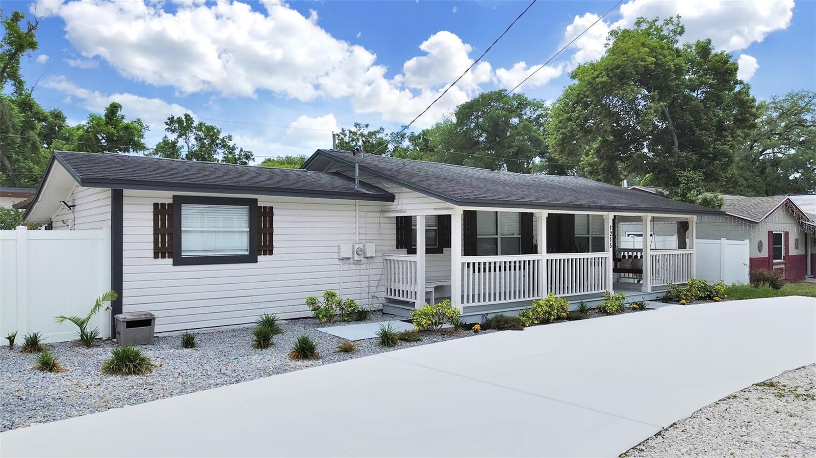 Image 2 of 51 For 1215 Curtis Street