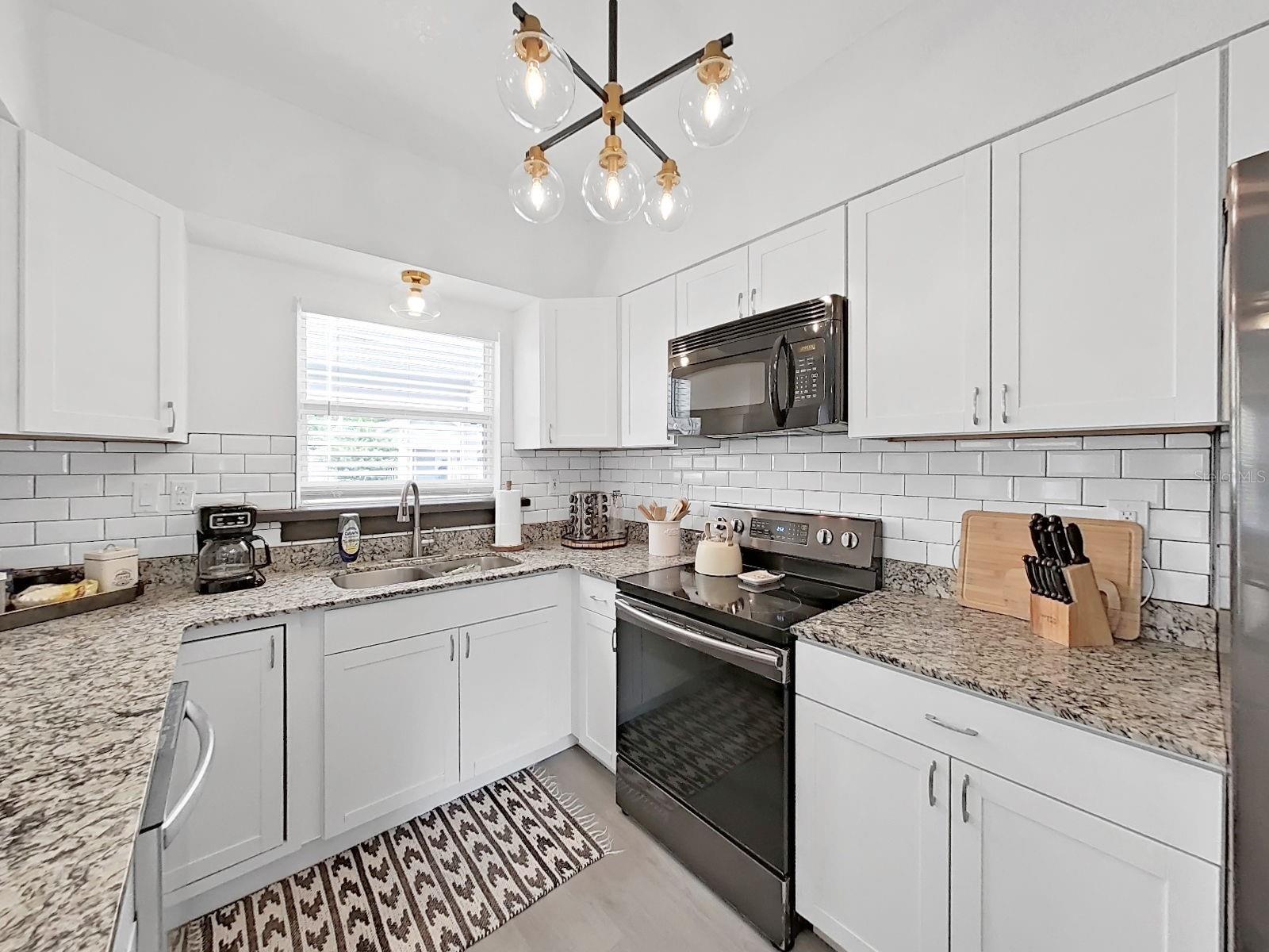 Image 21 of 51 For 1215 Curtis Street