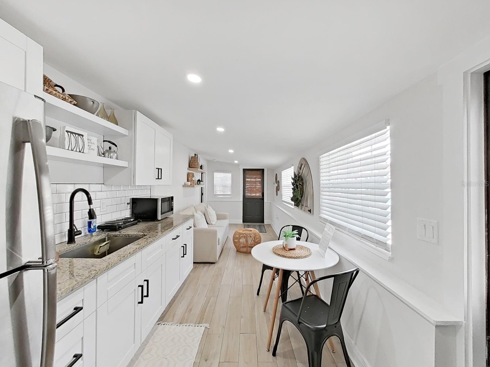 Image 36 of 51 For 1215 Curtis Street