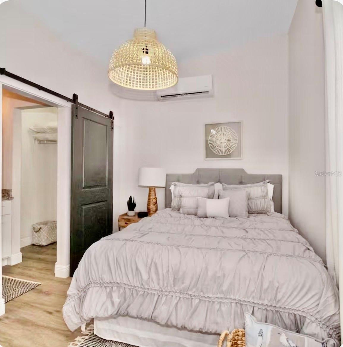 Image 46 of 51 For 1215 Curtis Street