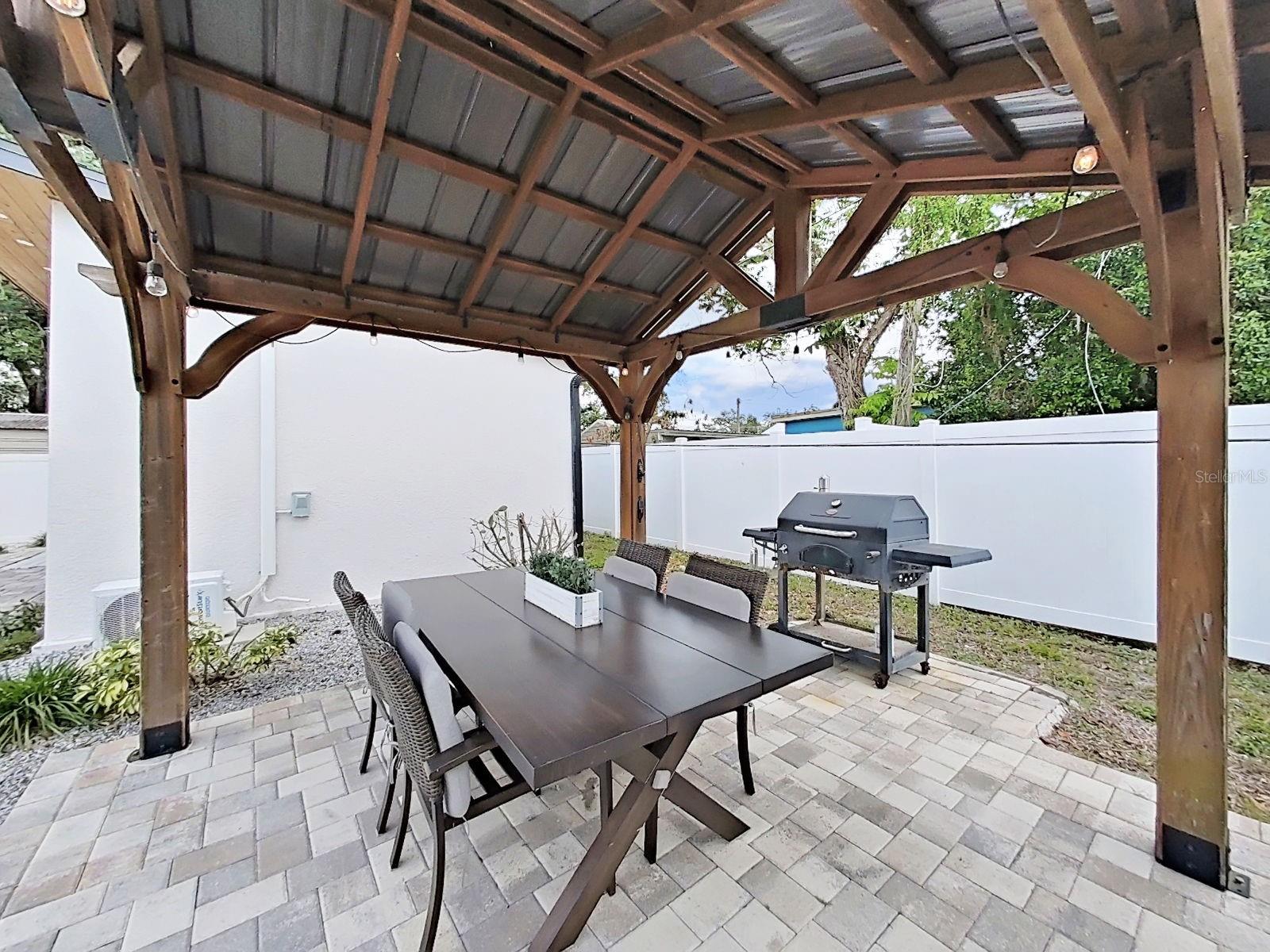 Image 48 of 51 For 1215 Curtis Street