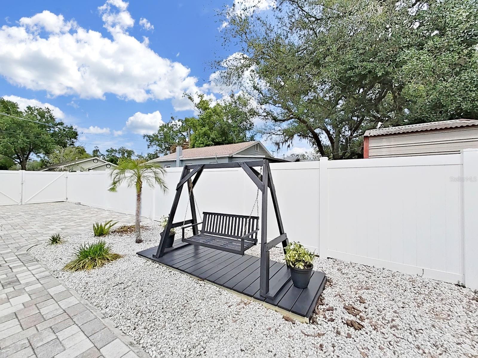 Image 50 of 51 For 1215 Curtis Street