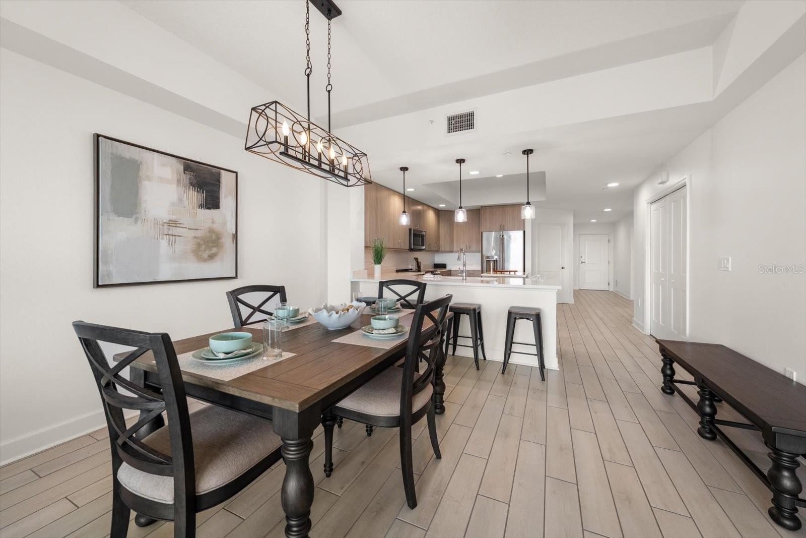 Image 8 of 23 For 125 Island Way 402