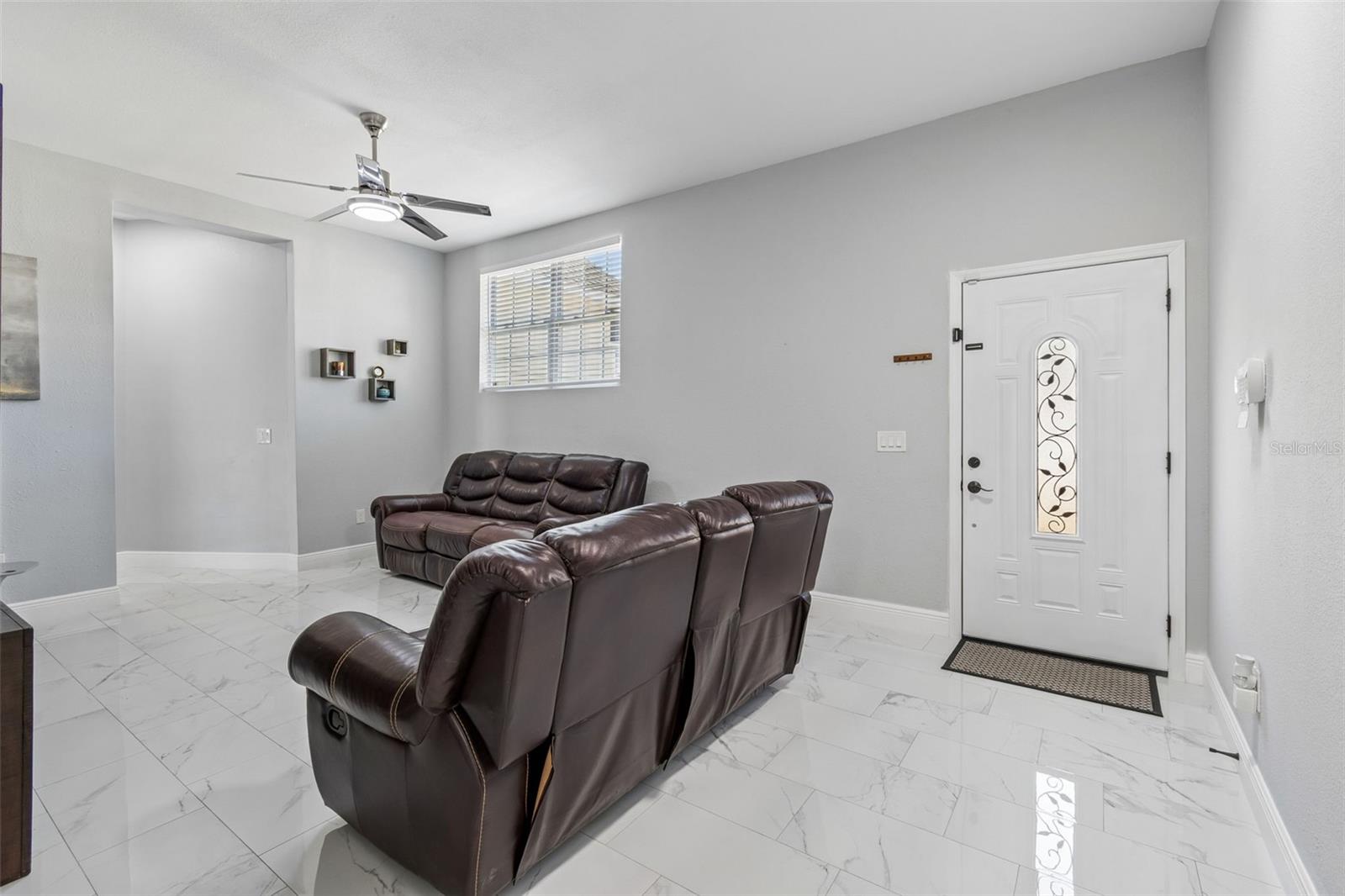 Image 16 of 95 For 5117 Lincoln Avenue