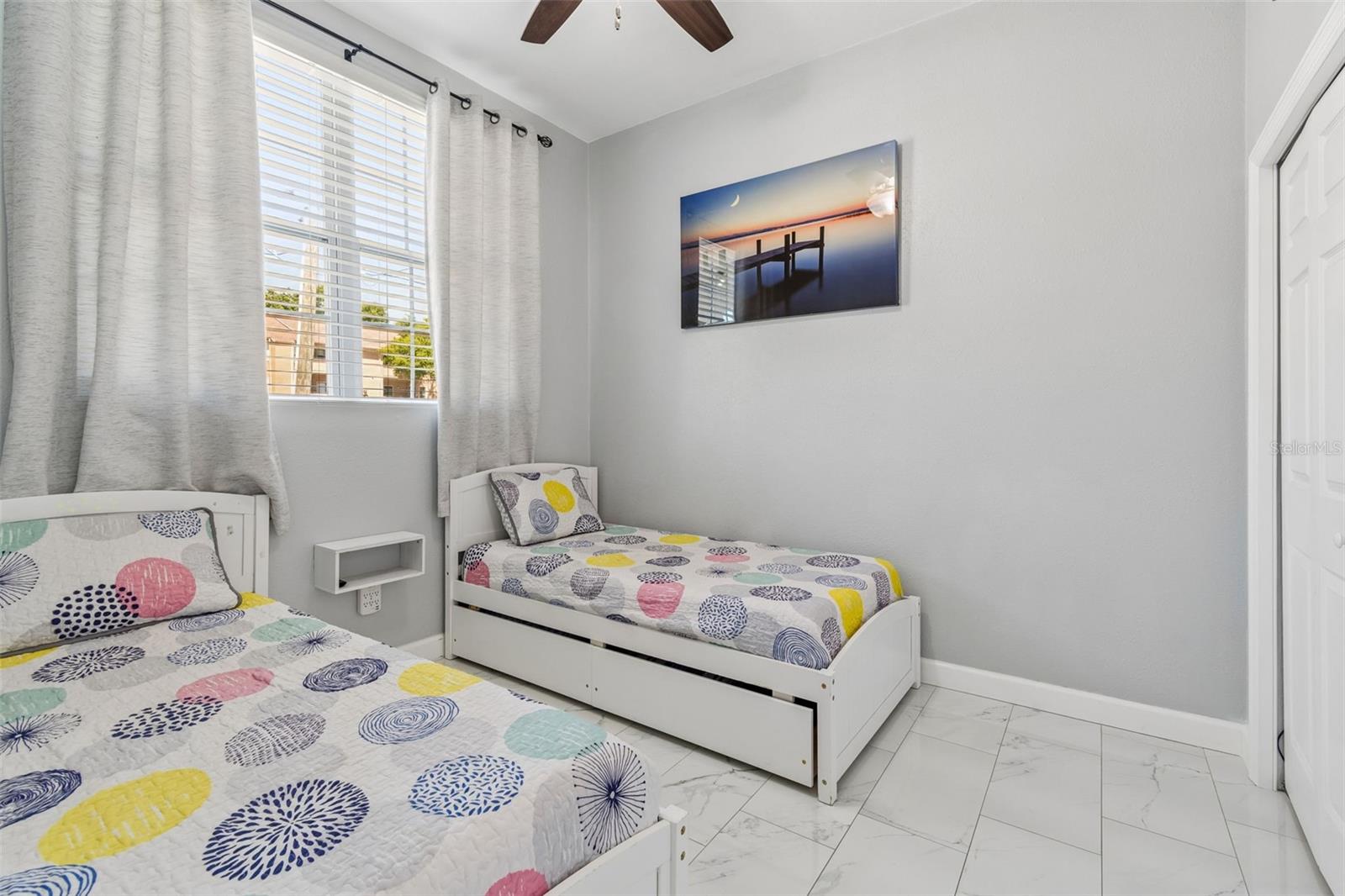 Image 19 of 95 For 5117 Lincoln Avenue