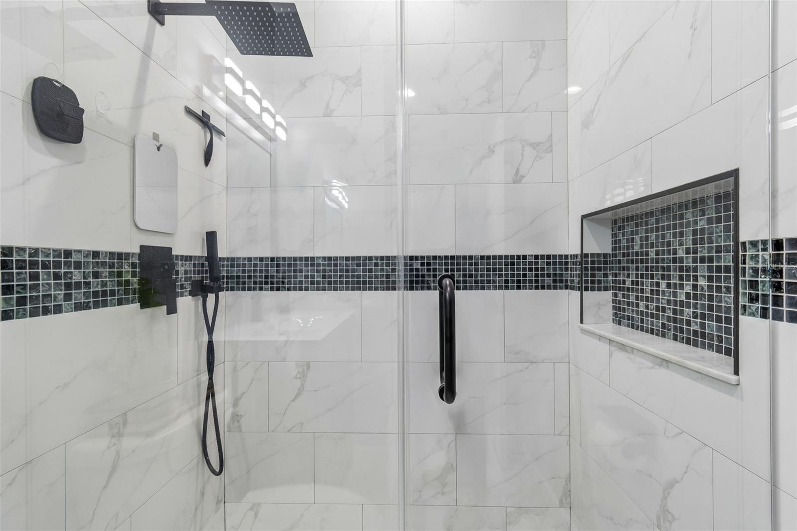 Image 24 of 95 For 5117 Lincoln Avenue