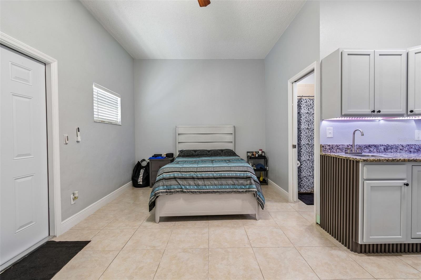 Image 58 of 95 For 5117 Lincoln Avenue