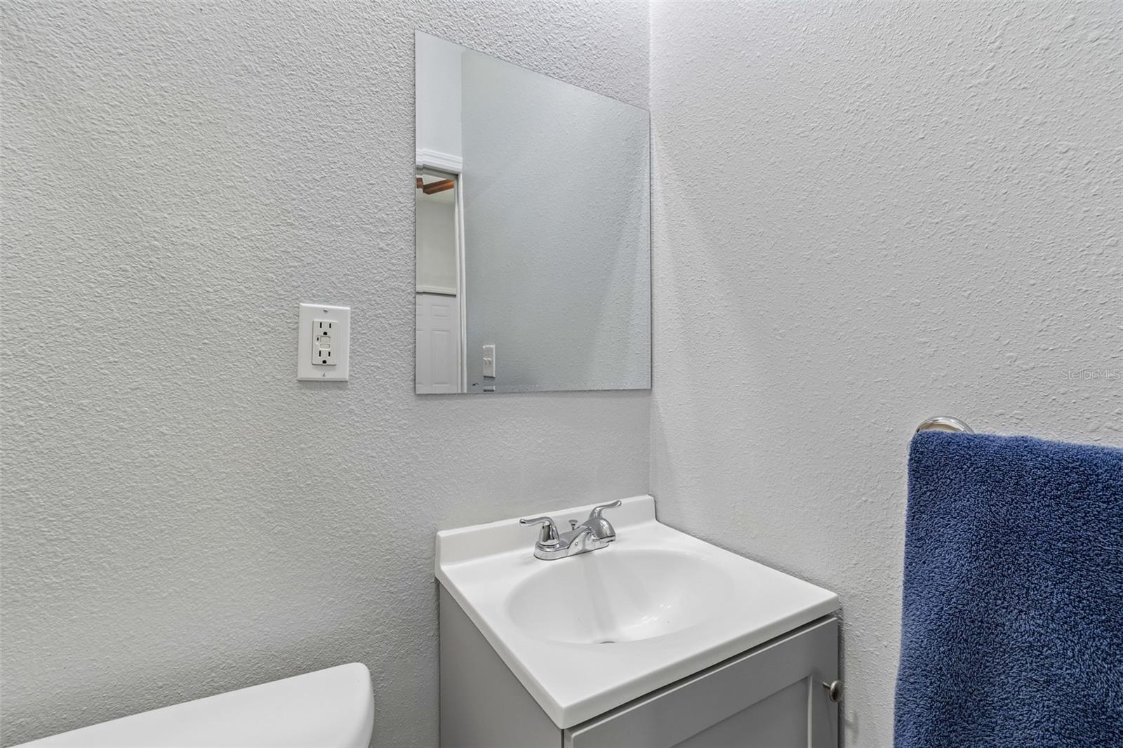 Image 66 of 95 For 5117 Lincoln Avenue