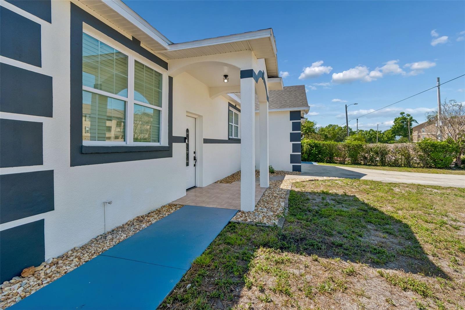 Image 9 of 95 For 5117 Lincoln Avenue