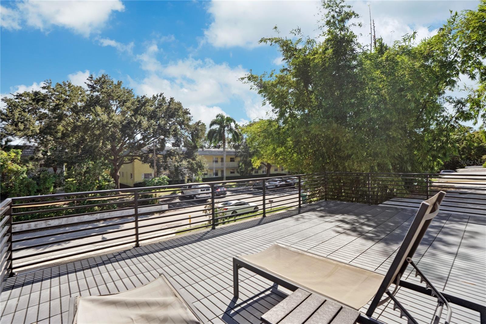 Listing photo id 33 for 2140 Catalina Drive