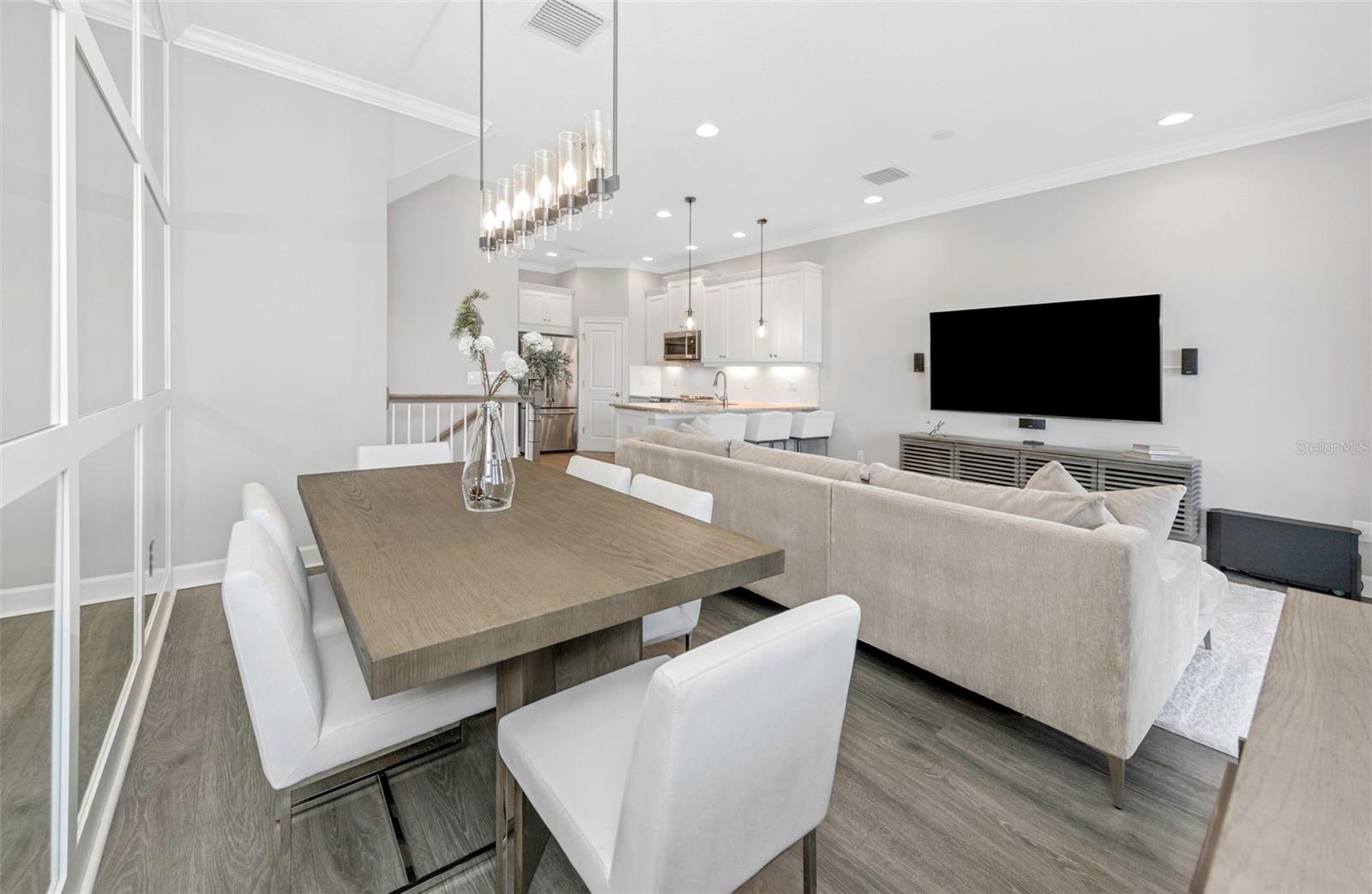 Image 17 of 47 For 4022 Rocky Shores Drive