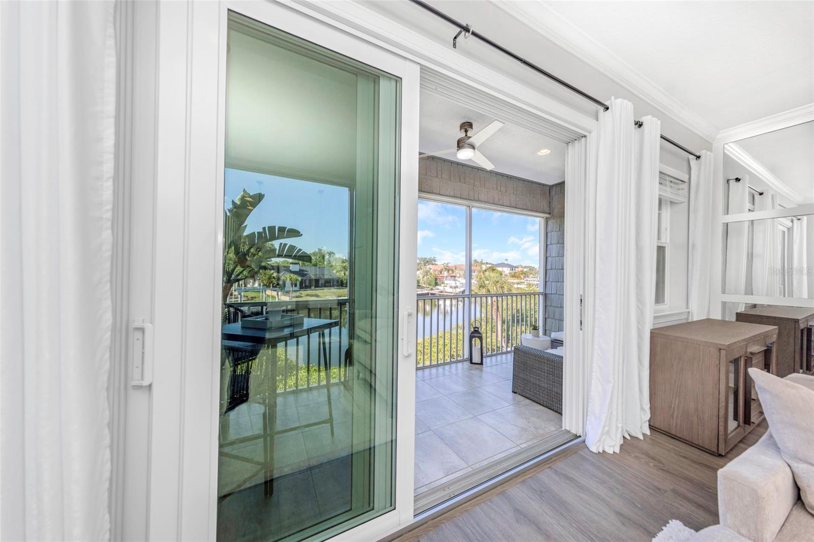 Image 21 of 47 For 4022 Rocky Shores Drive