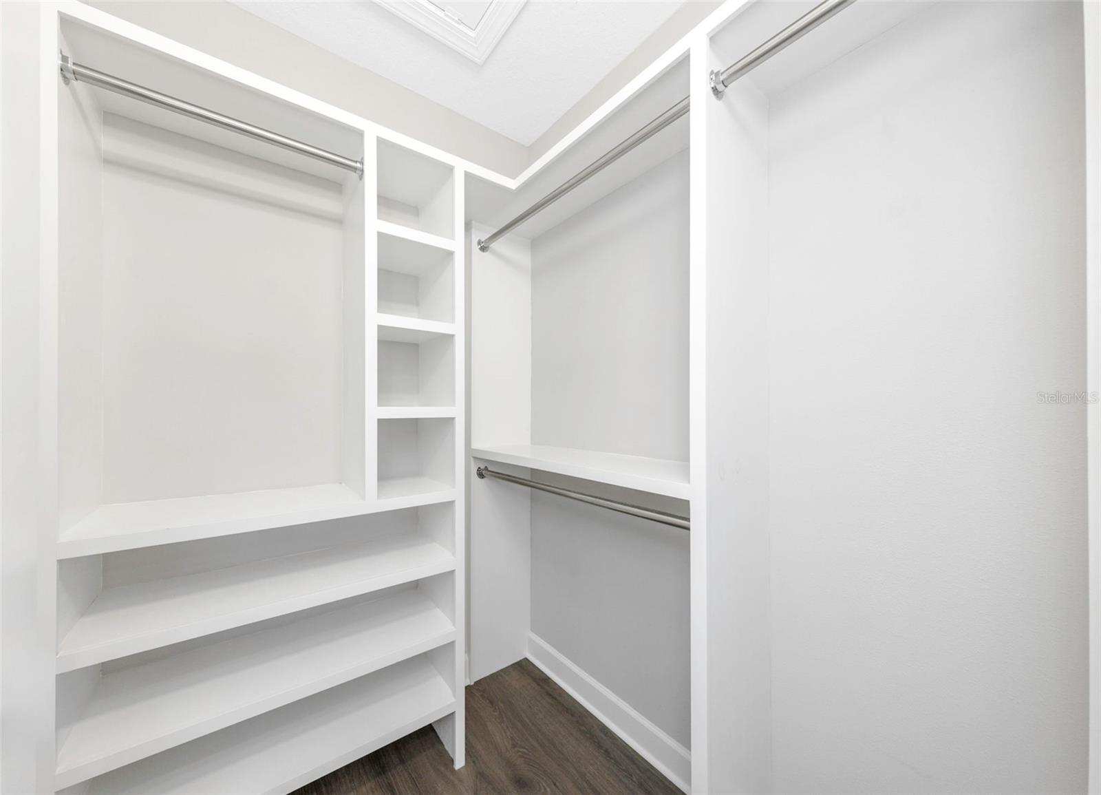 Image 30 of 47 For 4022 Rocky Shores Drive