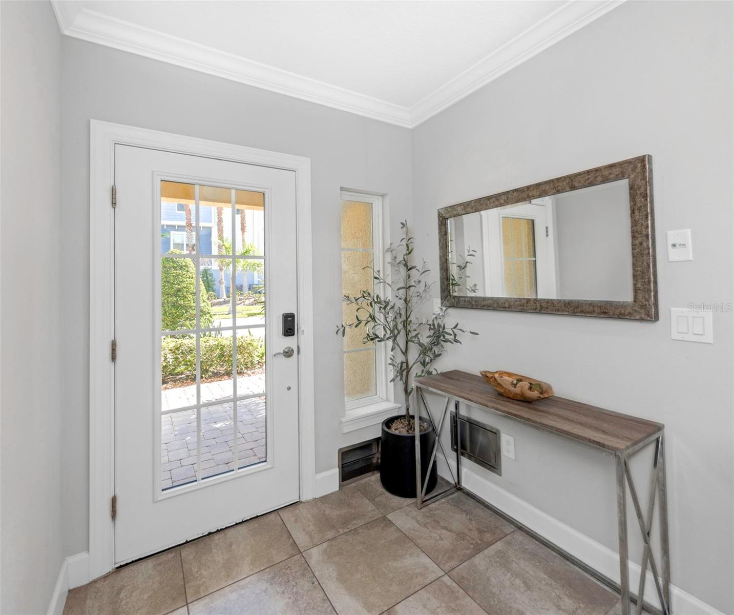 Image 4 of 47 For 4022 Rocky Shores Drive