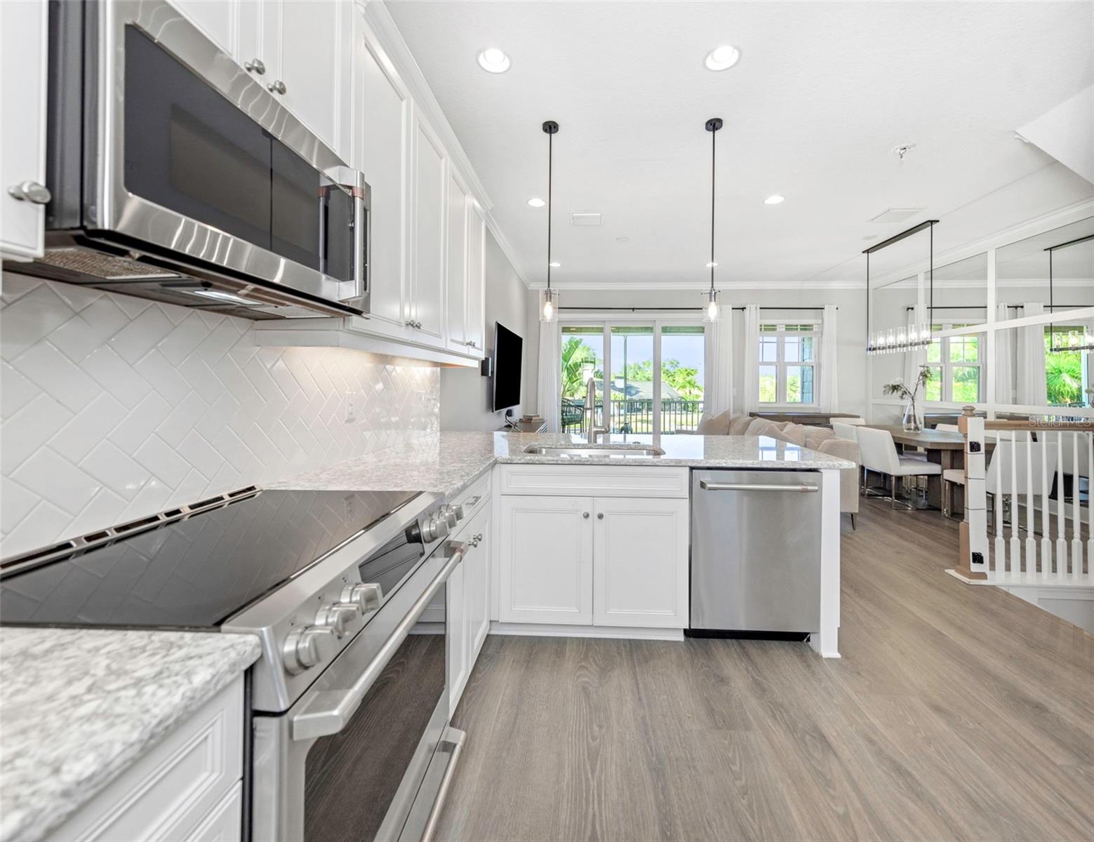 Image 9 of 47 For 4022 Rocky Shores Drive