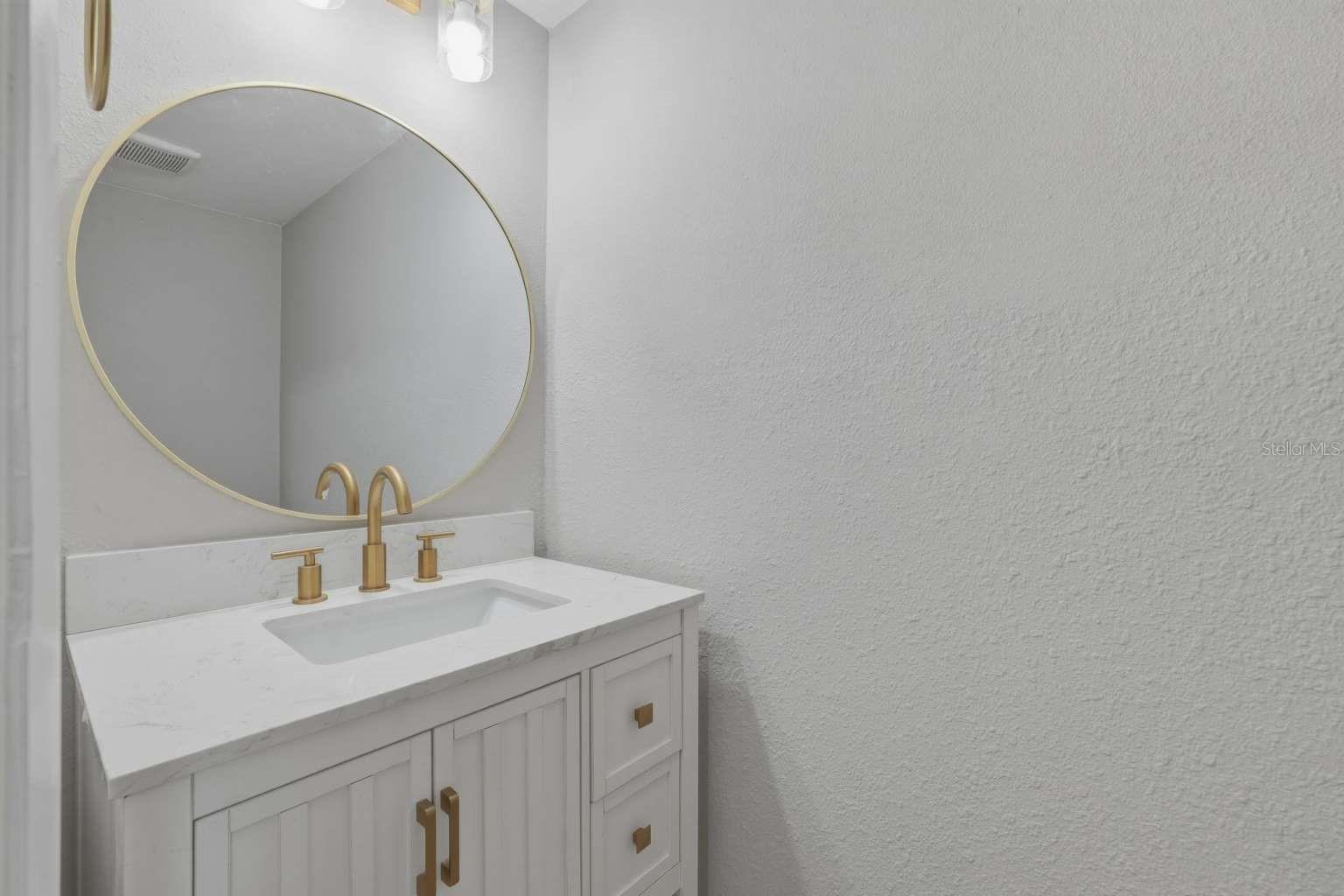 Image 12 of 27 For 6600 121st Avenue 3