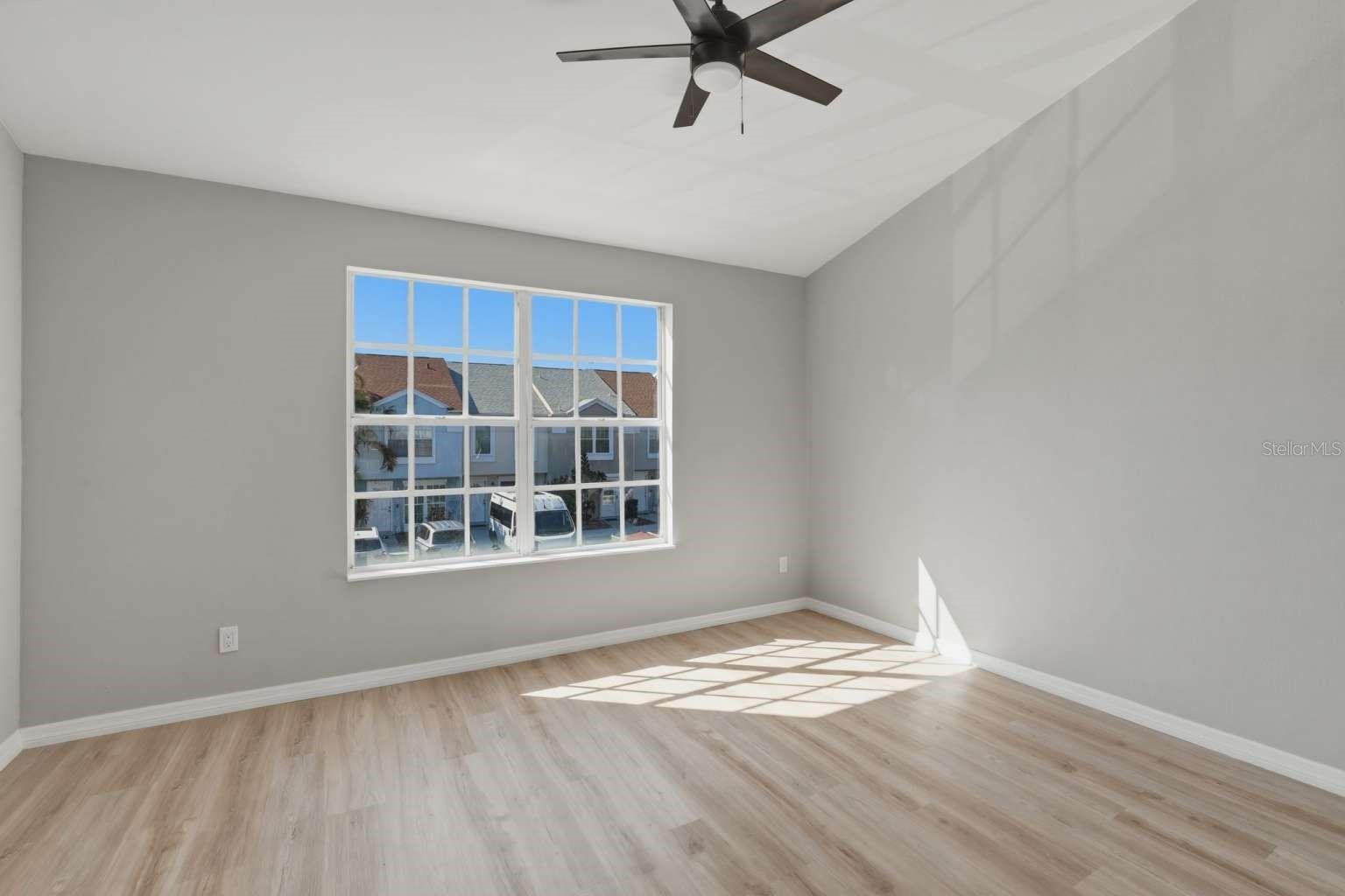 Image 17 of 27 For 6600 121st Avenue 3