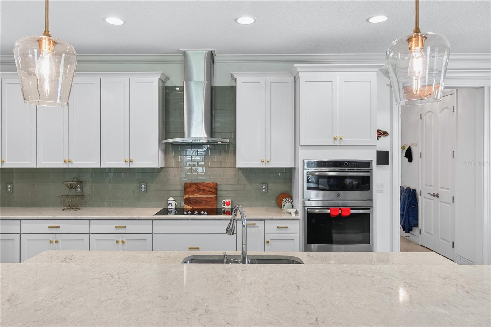 Image 21 of 85 For 3905 Aquilla Drive