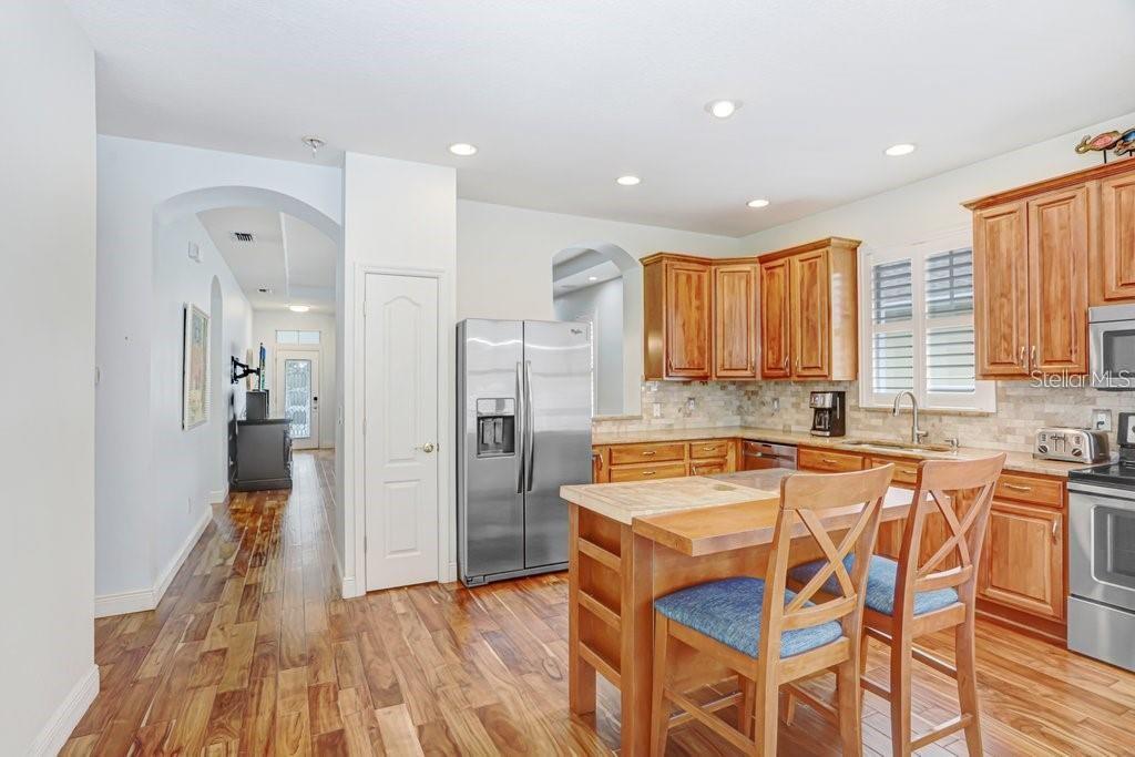 Image 12 of 48 For 9506 Cavendish Drive