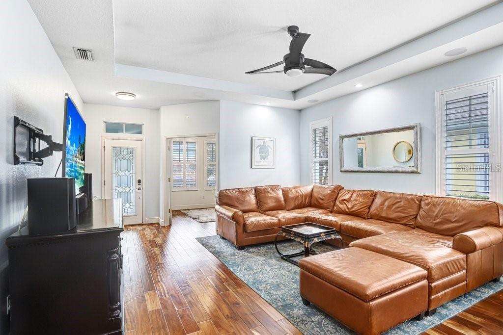 Image 5 of 48 For 9506 Cavendish Drive