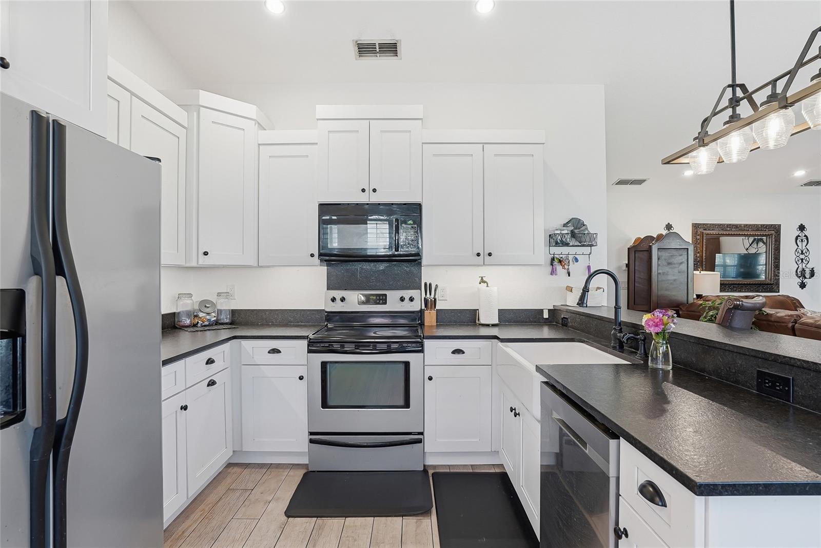 Image 20 of 35 For 554 Andorra Circle Ne