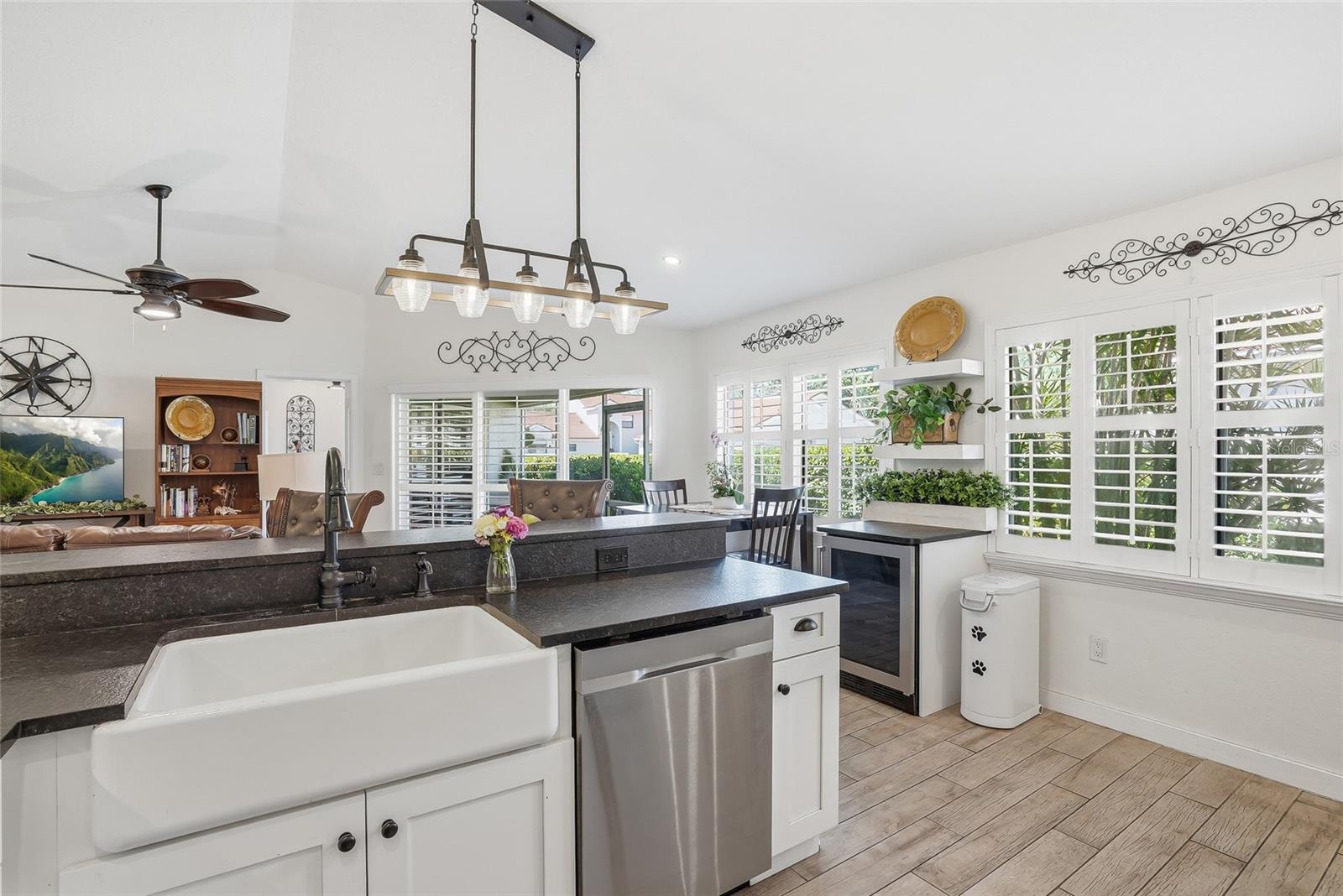 Image 21 of 35 For 554 Andorra Circle Ne