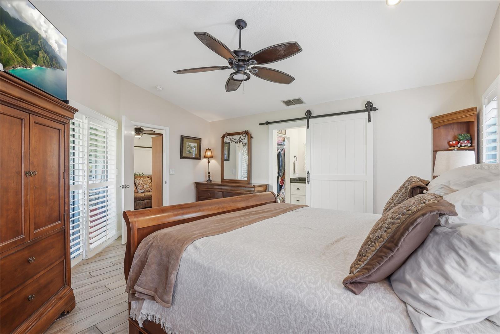 Image 22 of 35 For 554 Andorra Circle Ne