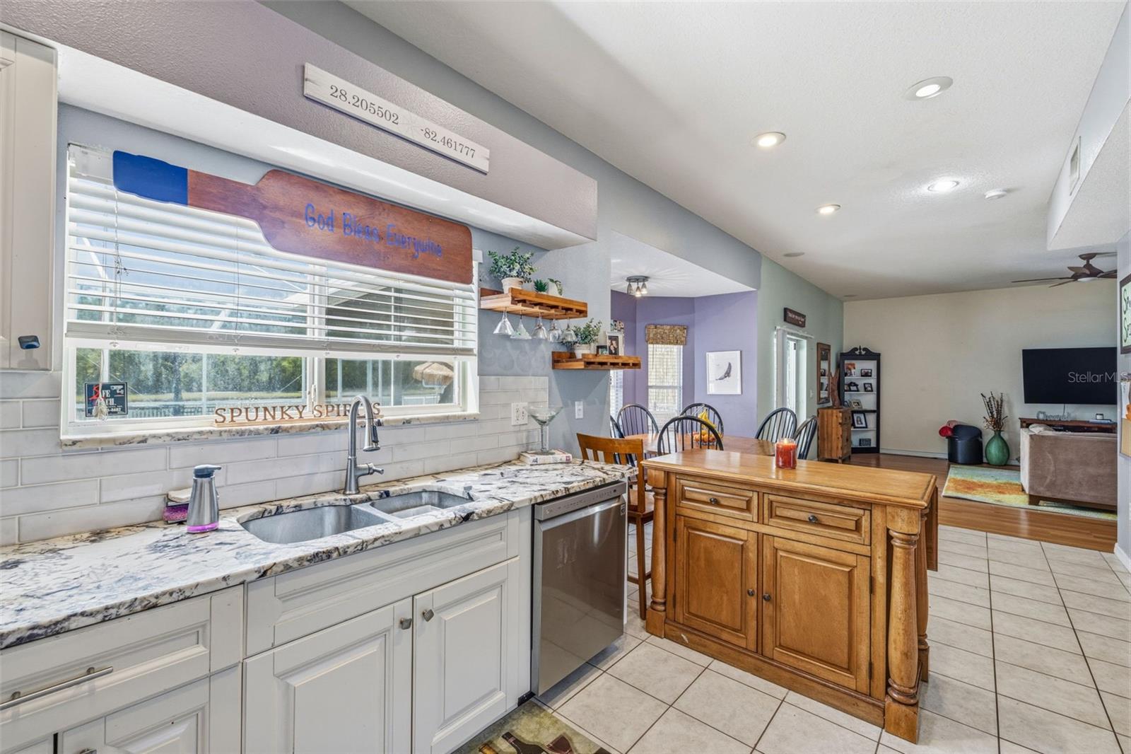 Image 16 of 38 For 18924 Fishermans Bend Drive