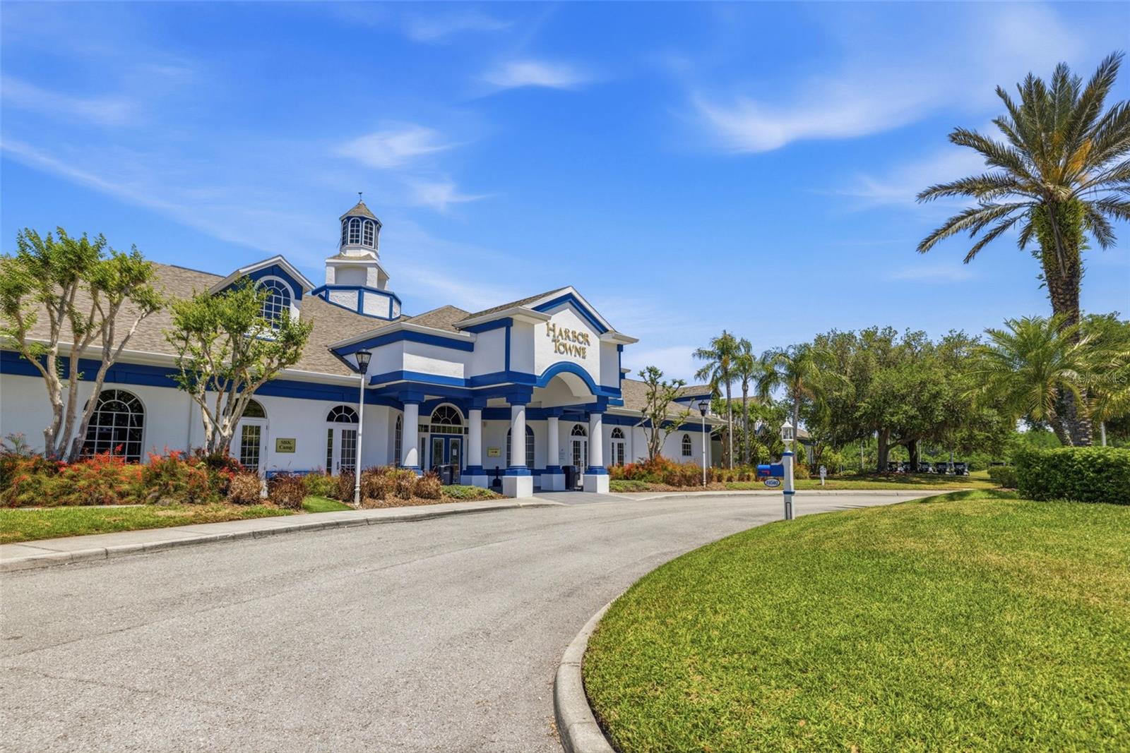 Image 26 of 38 For 18924 Fishermans Bend Drive