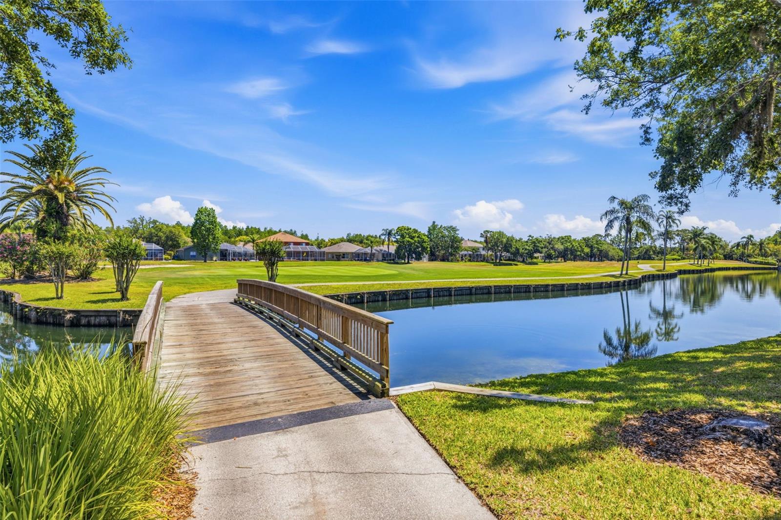 Image 34 of 38 For 18924 Fishermans Bend Drive