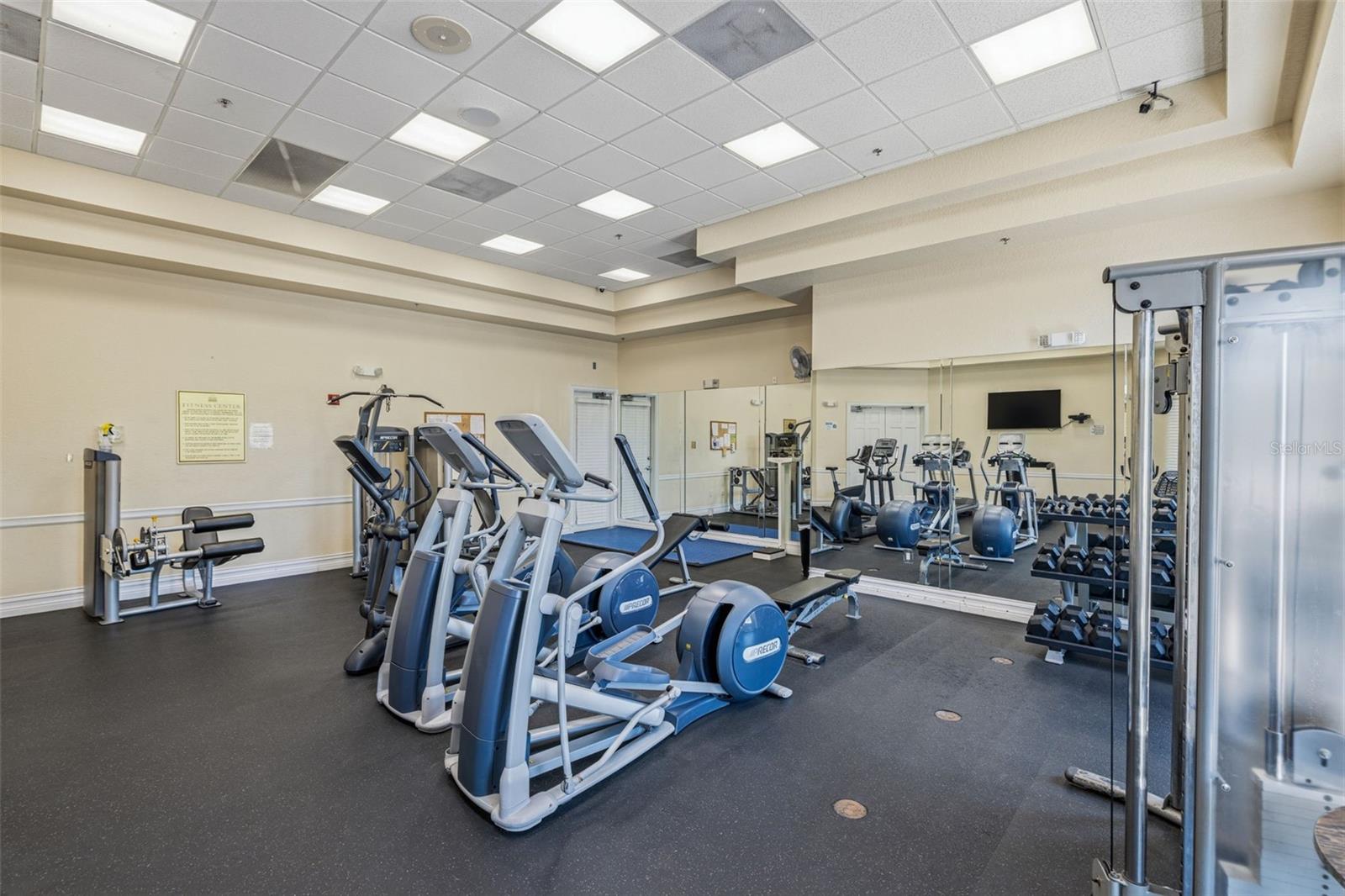 Image 36 of 38 For 18924 Fishermans Bend Drive