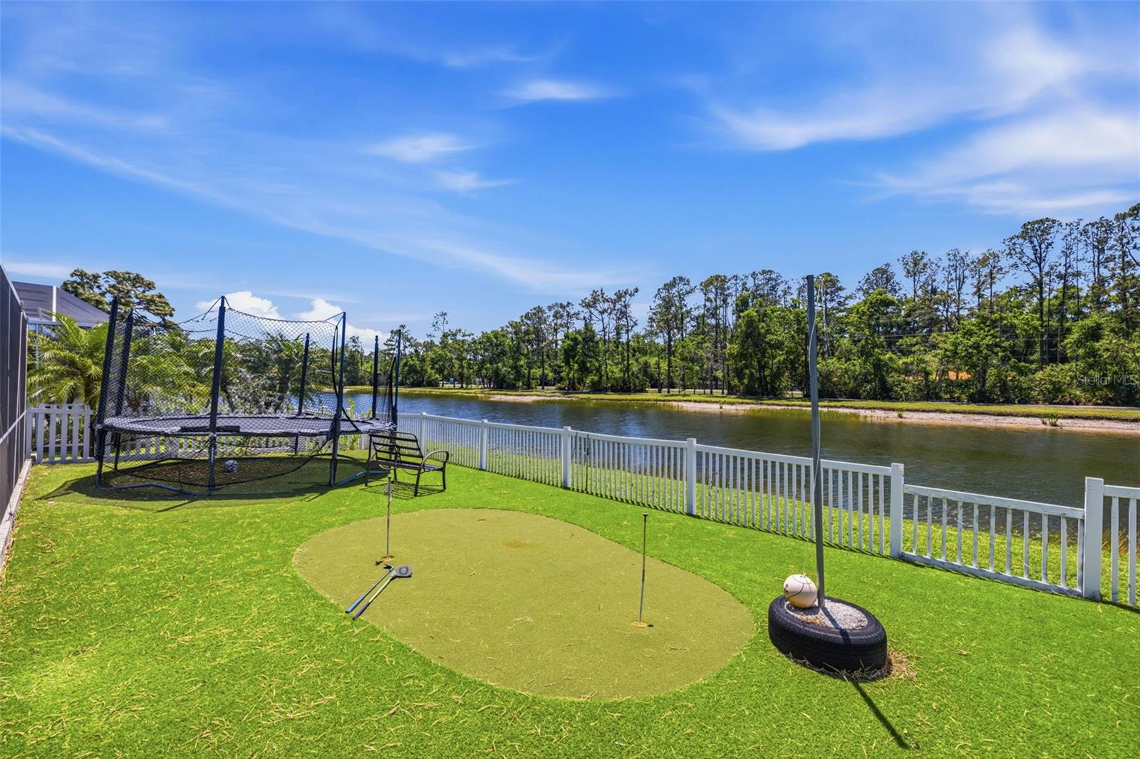 Image 5 of 38 For 18924 Fishermans Bend Drive