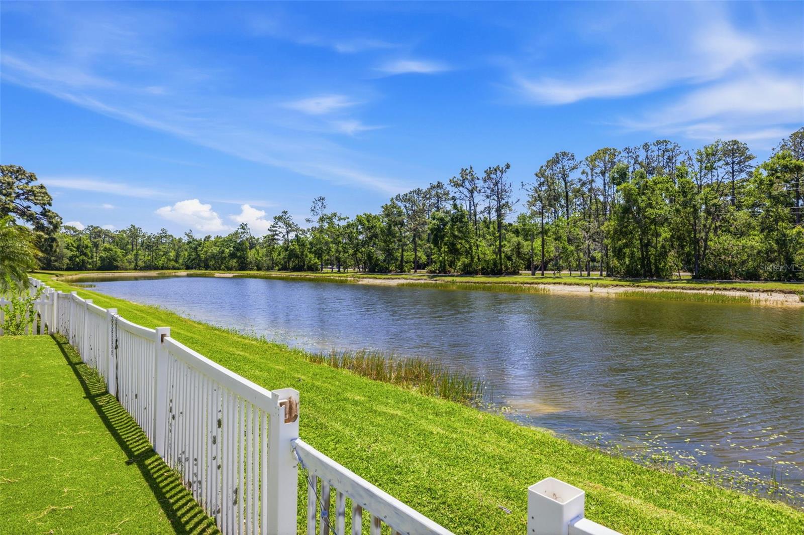 Image 6 of 38 For 18924 Fishermans Bend Drive