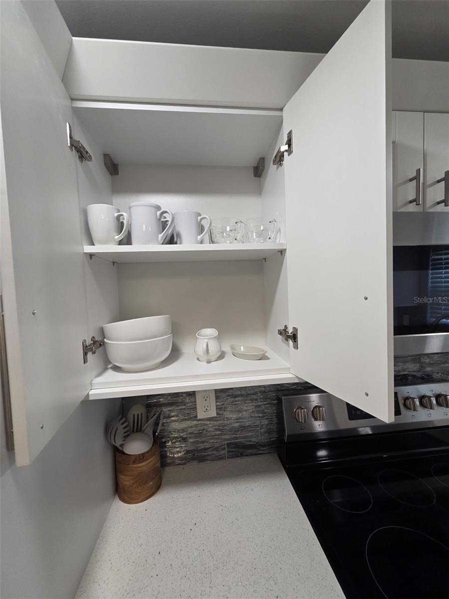 Image 12 of 44 For 5105 Tangerine Avenue S