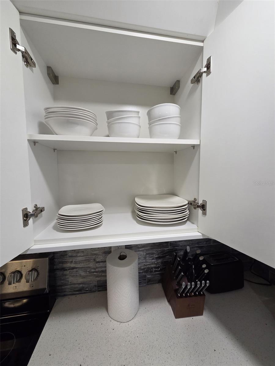 Image 14 of 44 For 5105 Tangerine Avenue S