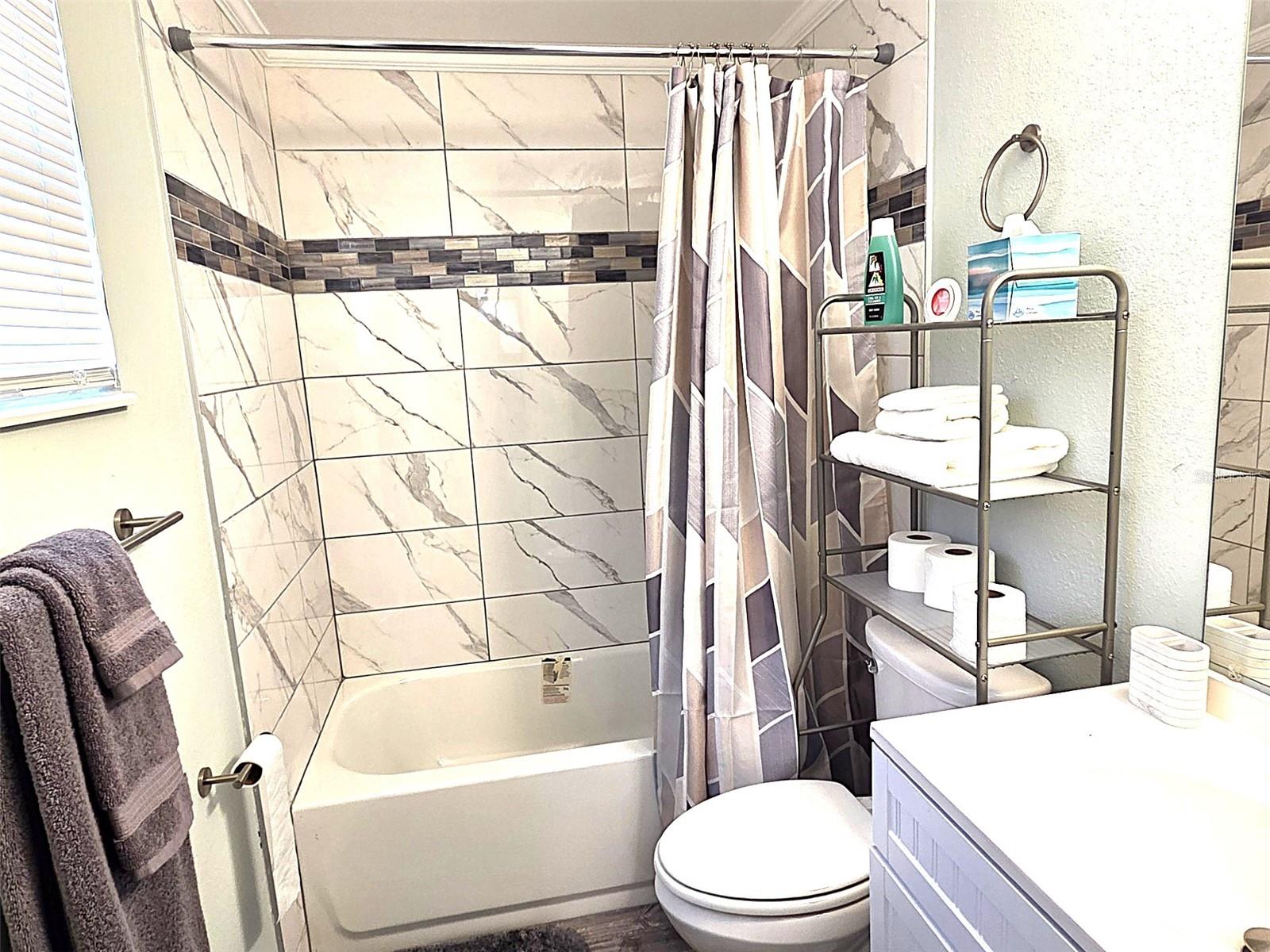 Image 15 of 44 For 5105 Tangerine Avenue S