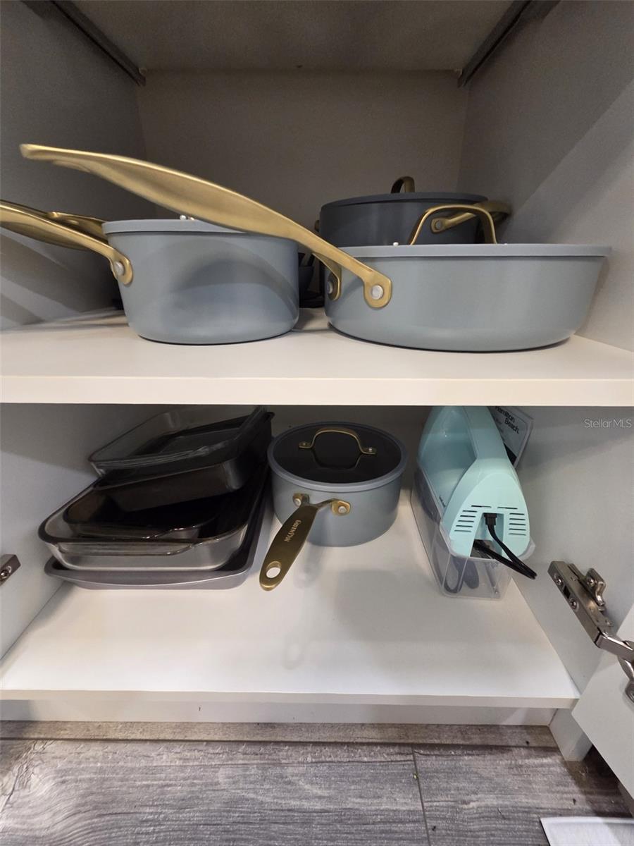 Image 17 of 44 For 5105 Tangerine Avenue S