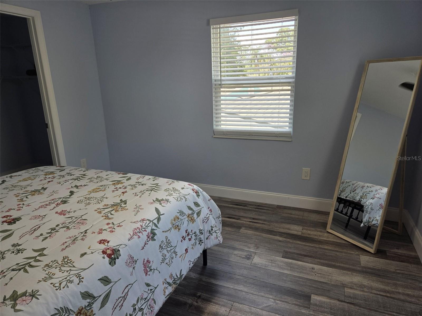 Image 25 of 44 For 5105 Tangerine Avenue S