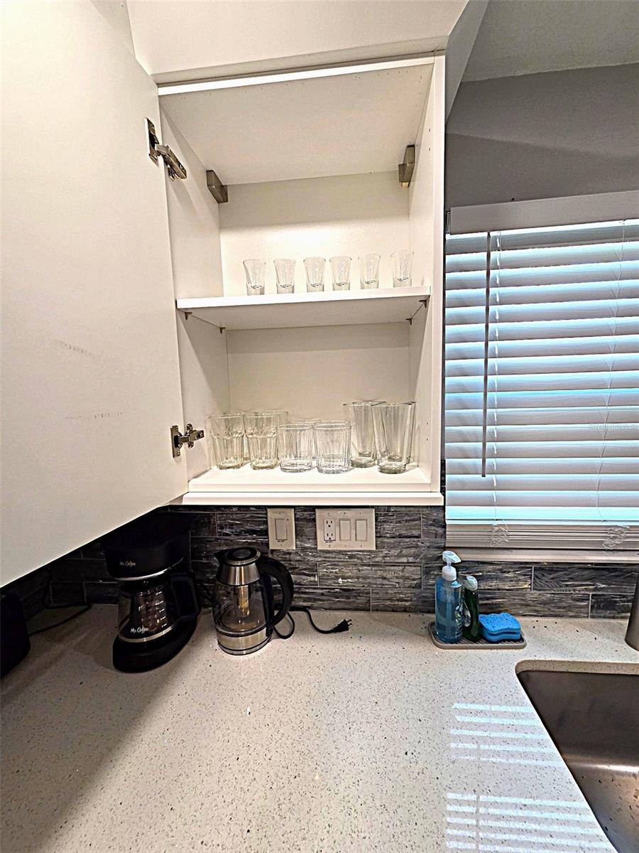 Image 27 of 44 For 5105 Tangerine Avenue S