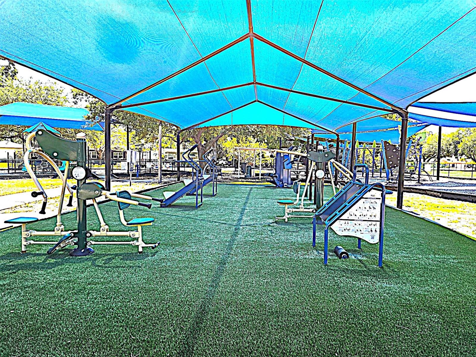 Image 34 of 44 For 5105 Tangerine Avenue S